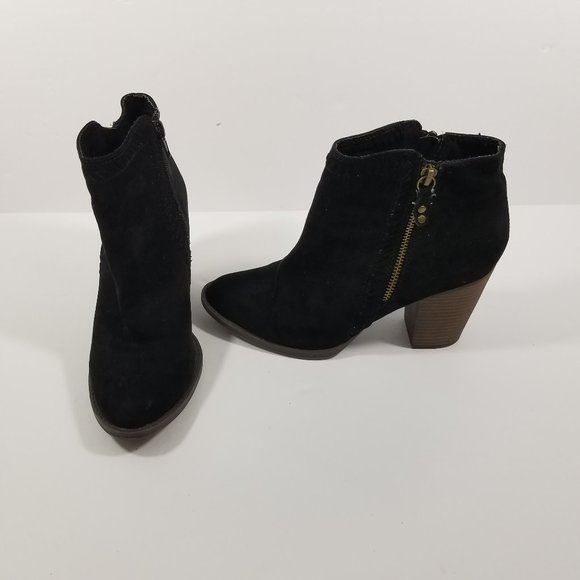 JustFab Shoes - JustFab Ankle Boots Size 8